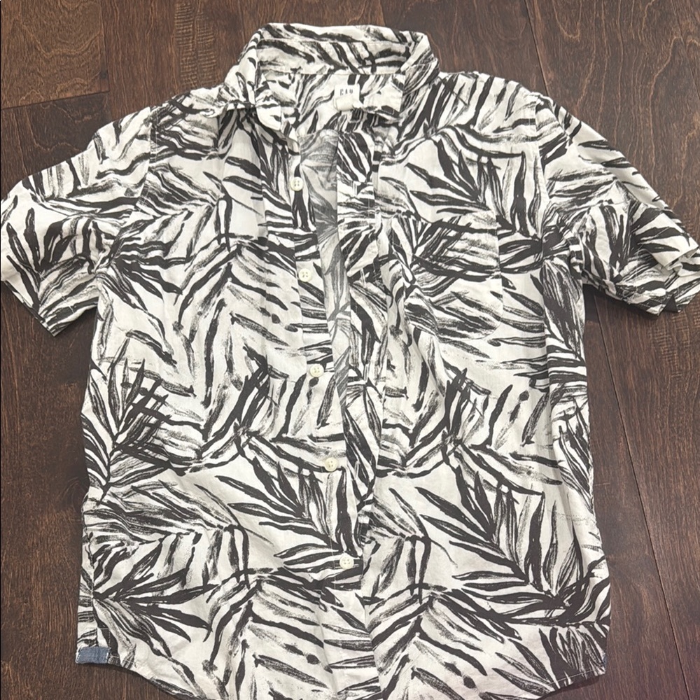 GAP Black and White Button Down Shirt with Tropical Pattern